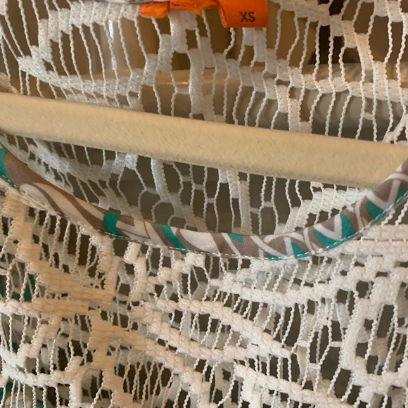 Cute Silky Short / Flutter Sleeve Blouse - Picture 3 of 3